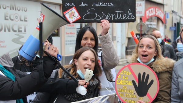 Les Oubliés du Ségur se sont mobilisés à Chalon-sur-Saône pour plus d'égalité