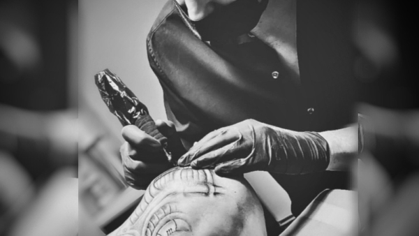 Le chalonnais Manu Badet, tatoueur de renom international : « Le tatouage me fait toujours vibrer » 