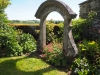 A Aubigny-la-Ronce, Marcelle et Guy vous ouvrent la porte pour la visite du jardin du presbytère 