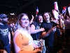 Une foule jeune et joyeuse à Mâcon pour la Fête de la Nation du RN avec Marine Le Pen et Jordan Bardella en tête d’affiche