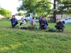 Séance de peinture, de nettoyage et de fleurissement pour la journée citoyenne à Champforgeuil.