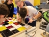Un vitrail moderne réalisé par les jeunes ados va prendre place au local Oxyjeunes de St Rémy.
