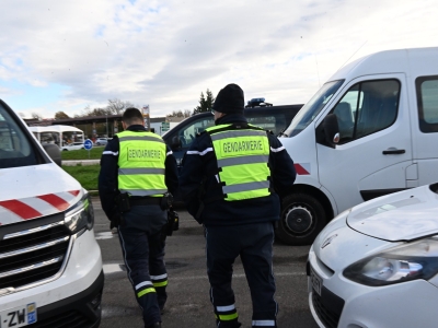 20 routiers contrôlés à Montchanin par les gendarmes et la DREAL... 20 verbalisés 