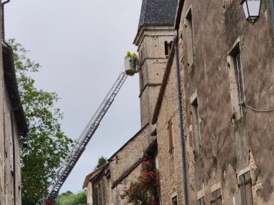 La foudre a frappé en Saône et Loire - Un homme pris en charge après avoir été foudroyé 