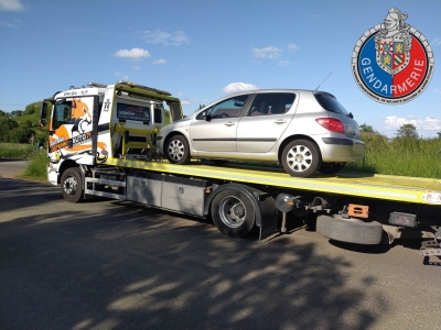 Sans permis, sans assurance et à fond sur la RCEA au volant de sa Peugeot 