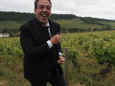 EUROPEENNES - " Il y a 37 façons de ne pas voter Macron et 35 façons de ne pas voter l'extrême-droite" assure Guillaume Lacroix, tête de liste Europe Territoires Ecologie