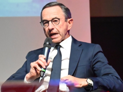 En Saône et Loire, Bruno Retailleau parle "crise politique" et veut "éviter le pire" 
