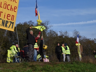 Du côté du rond-point Jeanne Rose, les Gilets Jaunes étaient là pour leur 1er anniversaire 