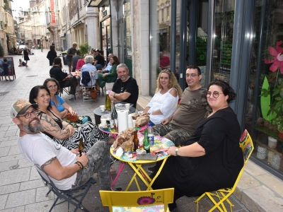 Des commerçants de la rue aux Fèvres qui s’entendent bien…