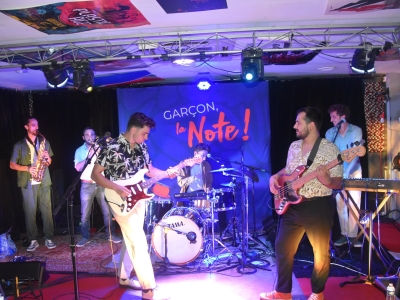 Soirée réussie pour le dernier concert  du Festival  Garçon La Note 2023 avec le groupe ATMA qui se produisait au Bar/Pub le Niépce