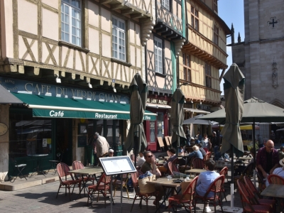 Le Chef de la Brasserie « Le Verre Galant », référencée sur le Gault & Millau depuis 2018, a changé sa carte