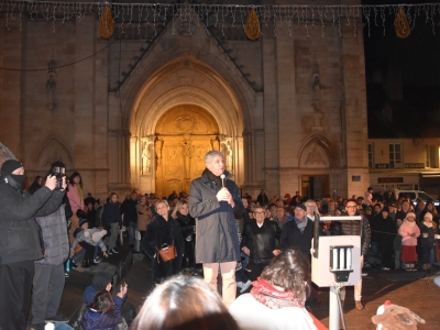 Lancement des illuminations et de la sonorisation des rues place Saint Vincent à Chalon-sur-Saône