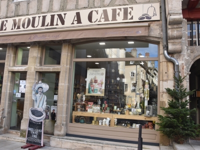 Le Moulin à café & boutique incontournable du café & du thé, Place Saint Vincent & son nouveau coin dégustation, Rue du Blé !