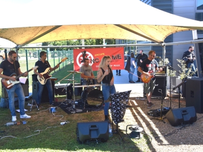 Le groupe « No Name » était en concert auprès des ‘Bikers’ lors de la fête de ‘l’Indépendance Day’ chez Harley Davidson ! 