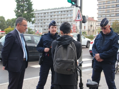 La Police renforce le contrôle des utilisateurs de trottinettes électriques à Chalon-sur-Saône