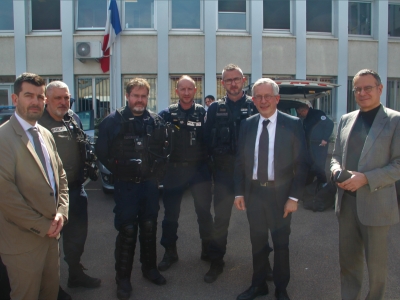 Réforme des retraites ; En visite au commissariat de Chalon-sur-Saône, le préfet réaffirme son total soutien aux forces de l'ordre