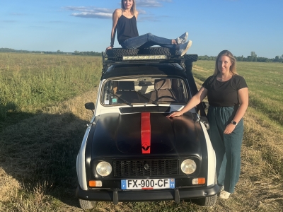 « Les pépettes en 4L » : Melanie et Tessa, deux jeunes chalonnaises, se lancent dans l’aventure 4L Trophy 2024 