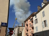 INCENDIE RUE SAINT ALEXANDRE - Une cinquantaine de sapeurs-pompiers mobilisée ce vendredi matin 