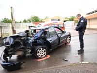 Un jeune de 22 ans, en urgence absolue, après avoir percuté et couché un lampadaire à Torcy