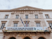 Chalon sur Saône affiche son soutien à la cause agricole 