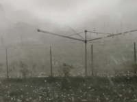 Impressionnant orage de grêle à Ciry le Noble ... Les orages ont été violents ce mercredi en fin d'après-midi en Saône et Loire. 