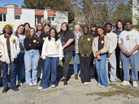 Une mission d’engagement au service des seniors qui permet aux jeunes de vivre une expérience humaine et un engagement enrichissant