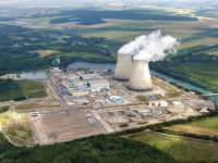 Face à la canicule, la température de l'eau n'est plus en capacité de refroidir les centrales nucléaires 
