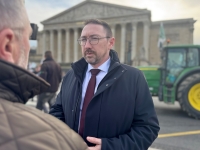 Dermatose nodulaire contagieuse : Aurélien Dutremble dénonce l’abattage total