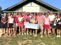 Octobre rose -  L’AS Golf fait un don de 400 euros à l’association Toujours Femme  