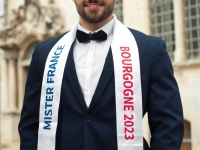 Tristan Duarte (Bourgogne) sur le podium de Mister France 