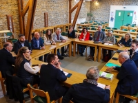 « La cohabitation avec le loup est impossible » : le Rassemblement National soutient les éleveurs de Bourgogne Franche-Comté face aux attaques de loup