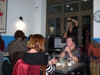 Le voyage continu en chansons au bar-restaurant La Marine