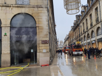 Un magasin détruit par un incendie en plein centre ville de Dijon