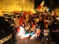 Finale de l'Euro: scènes de liesse dans les rues de Chalon-sur-Saône après la victoire de l'Italie face à l'Angleterre