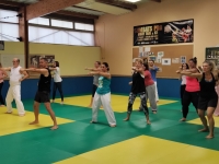 Vous n’avez pas encore inscrit votre enfant à une activité, vous voulez pratiquer un art martial, vous voulez bouger en musique, alors venez rejoindre l’association de KARATE TRADITIONNEL Chalonnais (KTC).