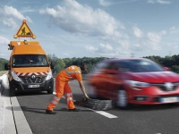 Pour la sécurité des agents des routes, à vous aussi d'écarter le danger !