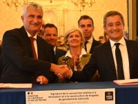Gérald Darmanin et André Accary ont signé pour les constructions de 8 gendarmeries en Saône et Loire 