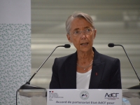 Réforme des retraites: "Avec le président de la République, on décidera à la fin de la semaine", affirme Elisabeth Borne