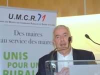 "Cri d’alarme pour l’Ecole, stoppons les fermetures de classes en milieu rural !" demande l'Association des maires ruraux de Saône et Loire 