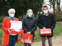 Champforgeuil. Les colis de Noël distribués par les élus