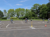 Séances théoriques et pratiques de l’usage du vélo pour les élèves de CM2 de Saint Rémy.