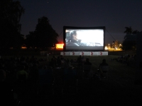 «Jusqu’ici tout va bien» inaugurait la nouvelle édition de Ciné sous les étoiles aux Prés Saint-Jean