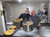 Réussissez, à coup sûr, vos réveillons et vos repas de fêtes avec les menus traiteurs du restaurant « Chez Jules » réalisés par le Maître restaurateur Jérôme Ruget associé au Maître traiteur Christophe Rebillard
