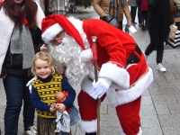 Le Père Noël est dans les rues de Chalon-sur-Saône, qu’on se le dise !