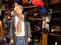 ‘Chapeau chic et gants de cuir’, le clin d’oeil info-chalon à Béatrice Collard