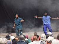 Chalon dans la Rue : spectacle ‘Expérience Harmaat (l’)’, d’ ou l’importance de la gestuel du corps !  