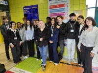 Les élèves de Première ‘Métiers de l’Accueil Evénementiel’ et seconde ‘Métiers de la Relation Client’ d’Emiland Gauthey présent au Salon de la Robotique 