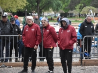 Sous une pluie abondante, le championnat de Saône-et-Loire pétanque triplette vétérans est commencé !