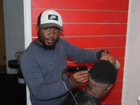 Peter de Beauty Live, le coiffeur prisé de la diaspora africaine de Chalon-sur-Saône