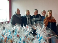 Distribution des colis de Noël à la Maison de quartier du Stade-Fontaine aux Loups